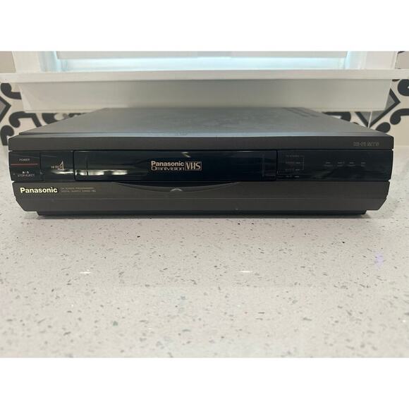 Vintage Panasonic Omnivision VCR Model PV-4060 No Remote - Picture 1 of 8